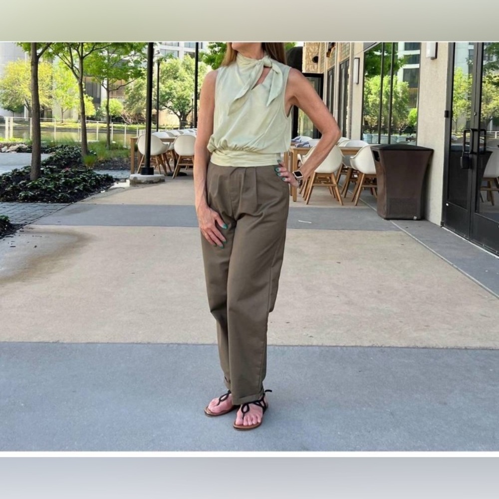 Very J olive pleated pants NEW WITH TAGS